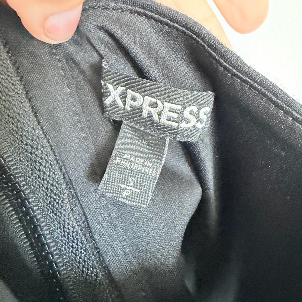 Express Black Structured Cross Front Crop Top Siz… - image 6